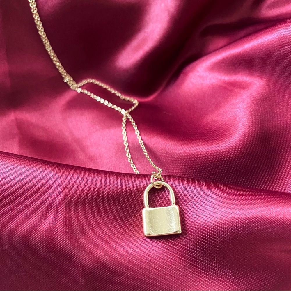 Golden Locket Locker Necklaces - Picture 6 of 9